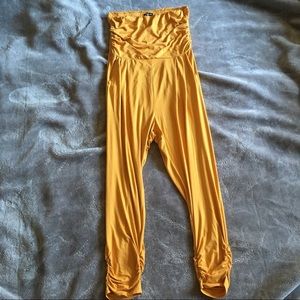 Yellow Jumper with Pockets & Ruching.